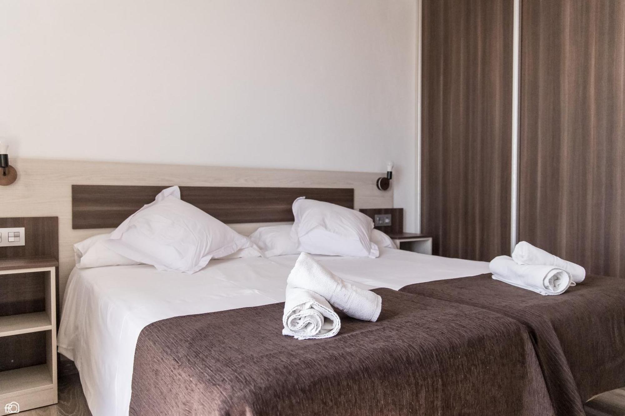 Medellín Meson Hostal La Cabana מראה חיצוני תמונה